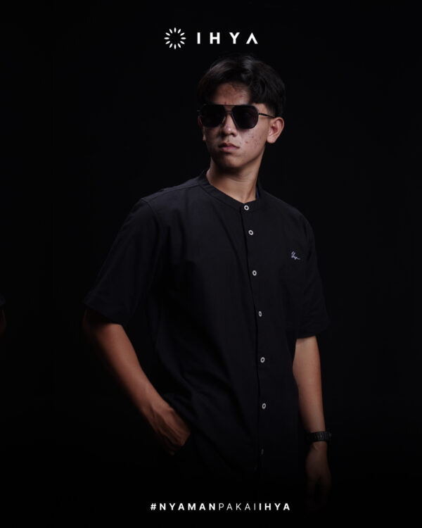 Kemko Azhar Black – Baju Koko Lengan Pendek Pria Dewasa Hitam - Image 5