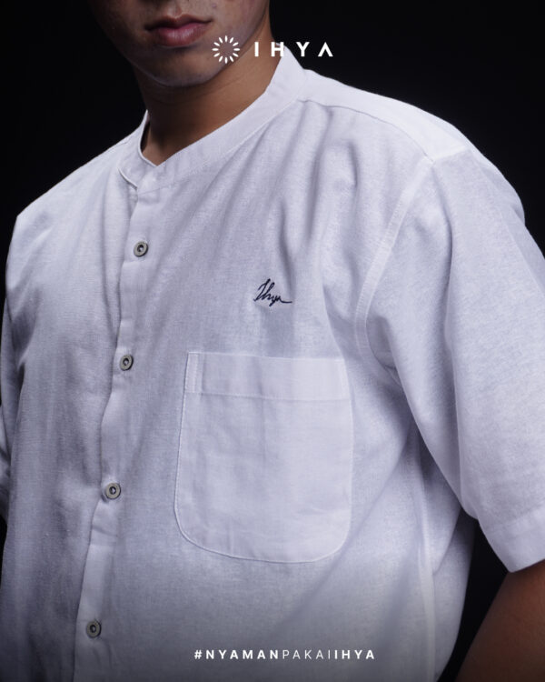 Kemko Azhar White – Baju Koko Lengan Pendek Pria Dewasa Putih - Image 5